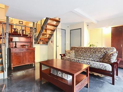 3 levels 1st floor