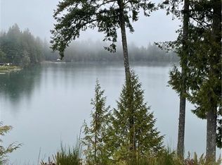 1028 W Lakeside Dr, Shelton, WA 98584