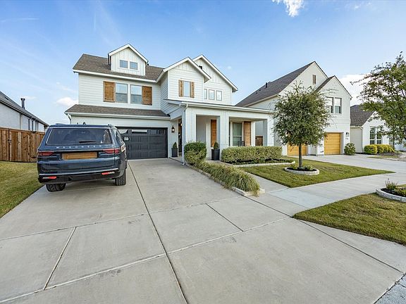 3rd image of 2325 Offerande Dr