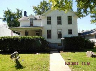 336 E State St, Paxton, IL 60957