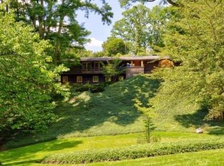 3 Hardwood Hill Rd, Pittsford, NY 14534