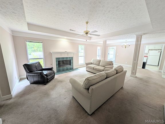 3rd image of 164 Whitley Rd