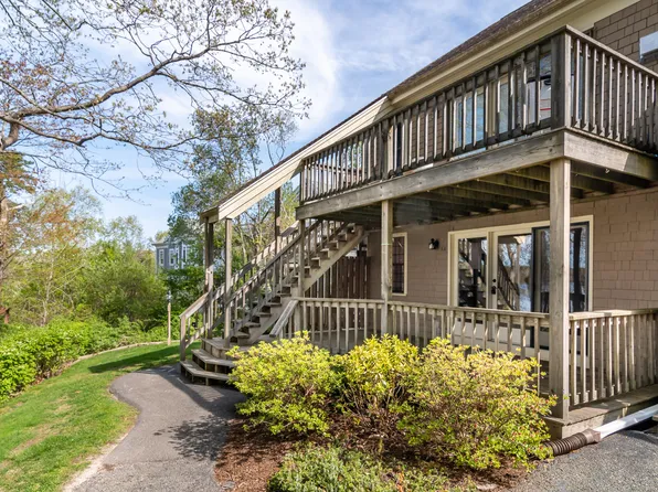 817 Old Strawberry Hill Road #5A, Centerville, MA 02632