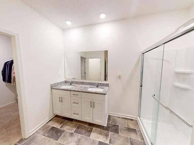 2427 Hyacinth Ln — Photo 6