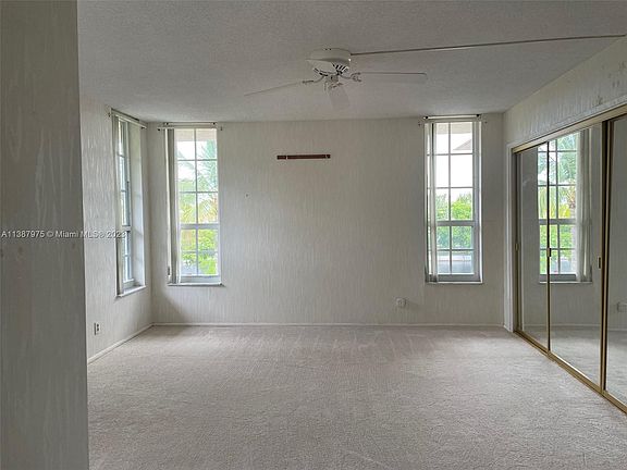 5th image of 3151 S Palm Aire Dr APT 401