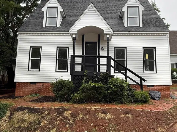 122 Franklin Dr, Central, SC 29630