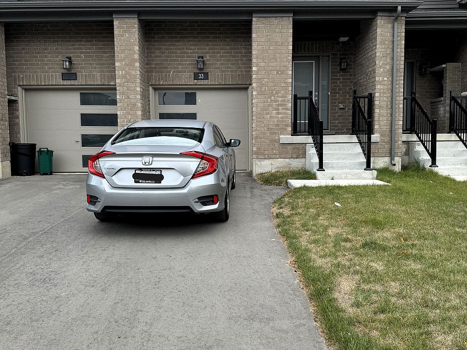 1st image of 33 Evergreen Ter