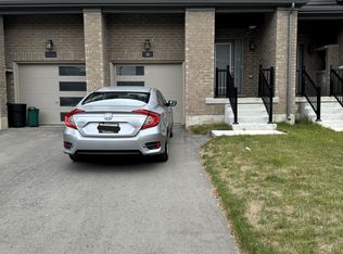 33 Evergreen Ter, Barrie, ON