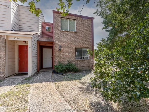 1328 Airline Dr, College Station, TX 77845