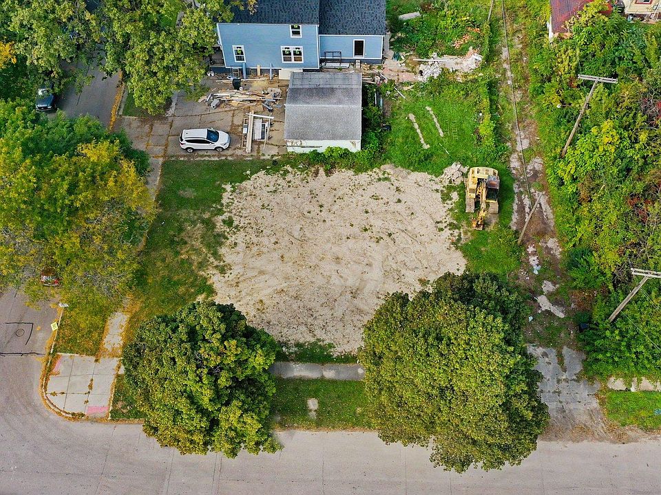 1st image of 5200 Hecla St