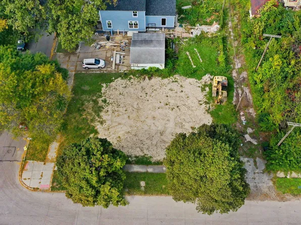5200 Hecla St, Detroit, MI 48208