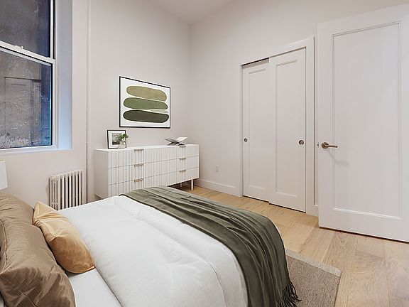 4th image of 27 Saint Marks Pl APT 3C
