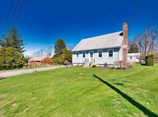 70 River Rd, Somerset, MA 02725
