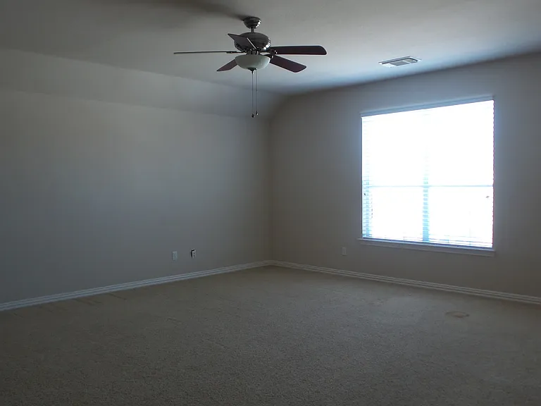 7105 Sugarplum Dr — Photo 15