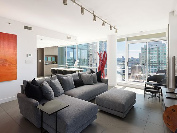 4th image of 1455 Howe St #805