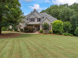 183 Sunrise Dr, Hoschton, GA 30548