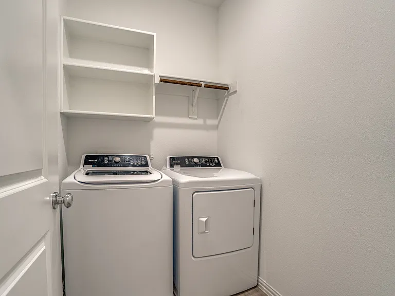 4913 Sagerun Dr — Photo 20