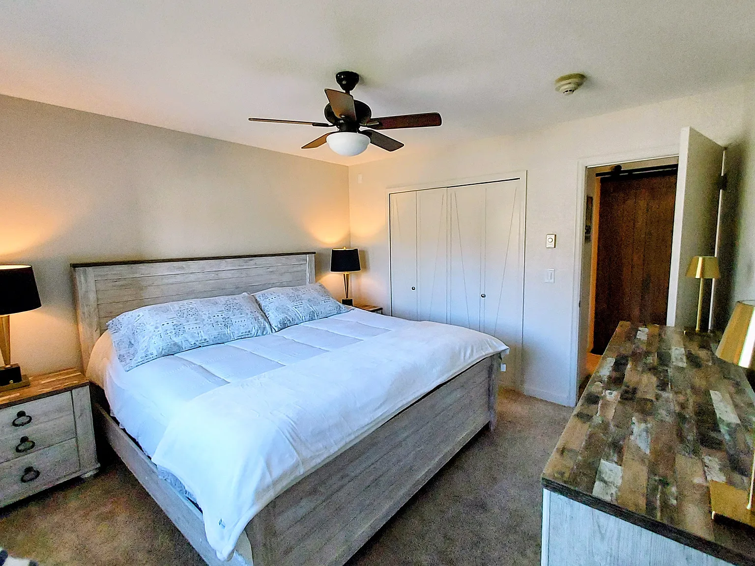 Bedroom King size