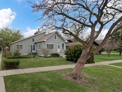206 S Adams St, Westmont, IL, 60559