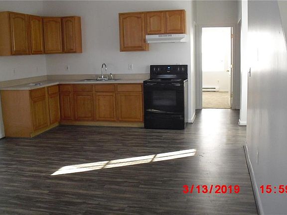 3rd image of 515 Wekiva Ave