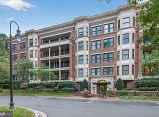 10400 Strathmore Park Ct APT 403, North Bethesda, MD 20852