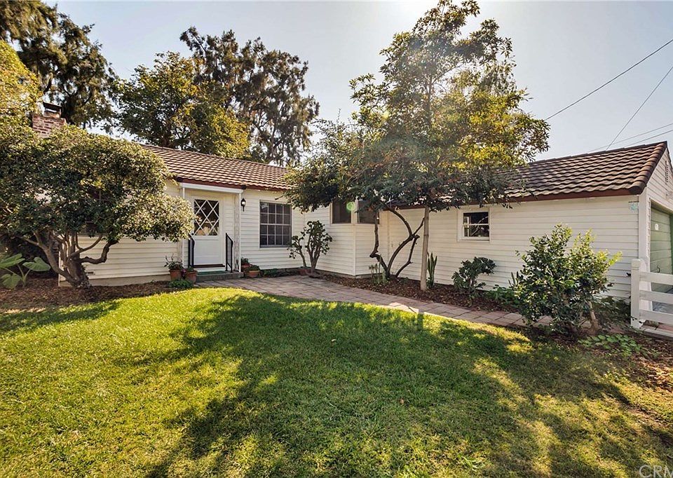 1st image of 620 E Via Barola