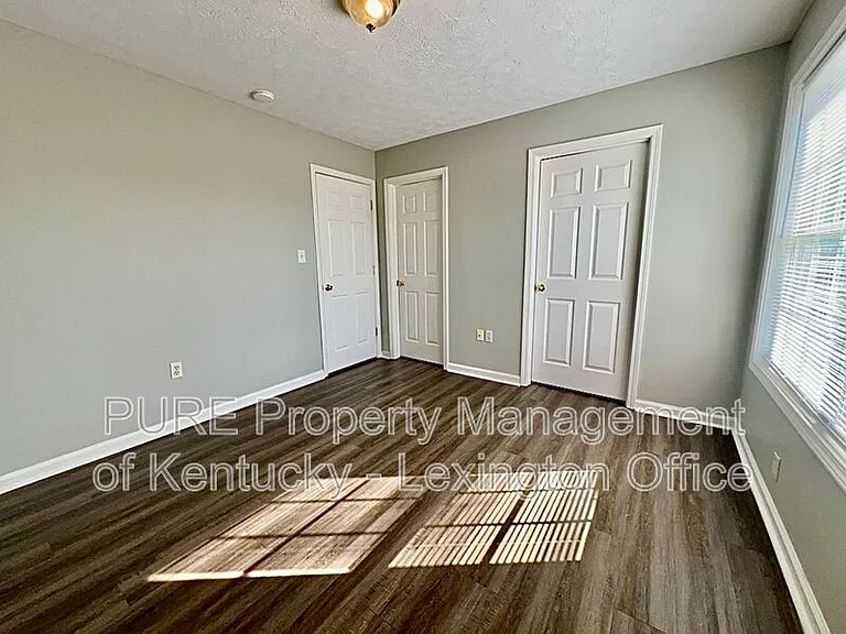 2561 Mackenzie Ln — Photo 18