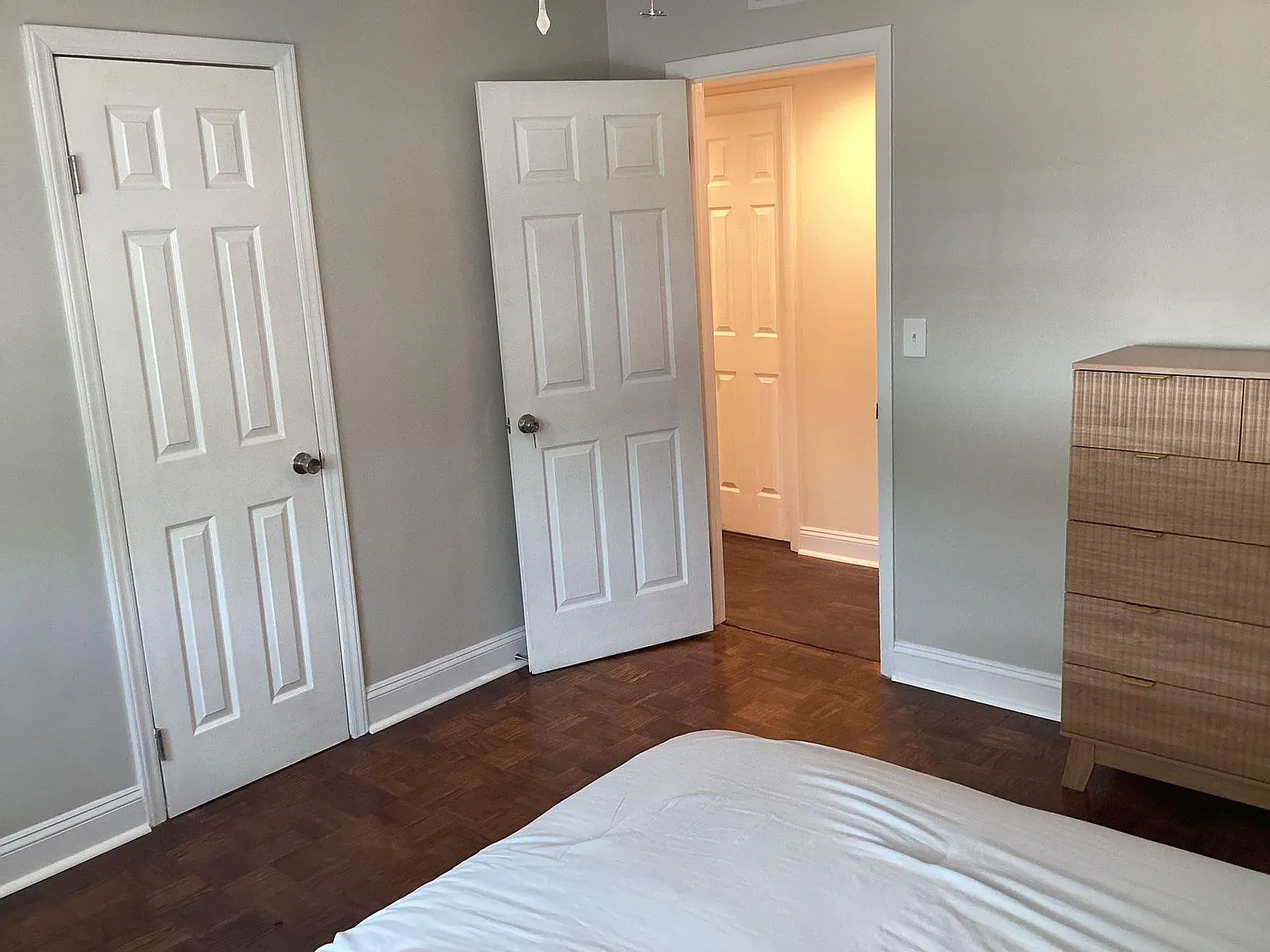 3 bed, 1.5 bath, 1100 sqft, $797 — Photo 3