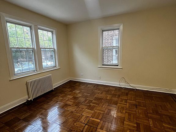 3rd image of 2221 Wallace Ave