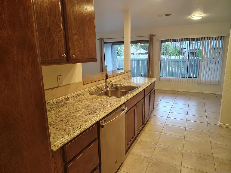12112 Wilsey Way — Photo 24