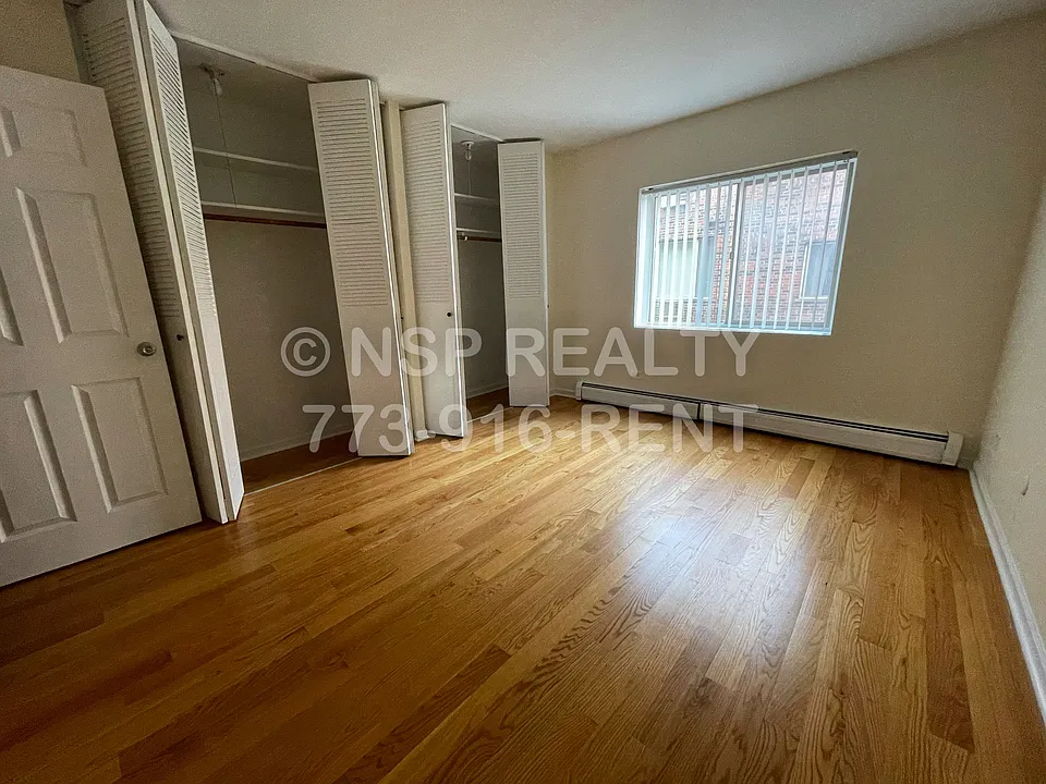 5820 W Sheridan Rd #410