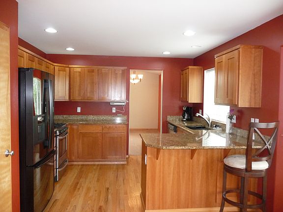 5th image of 7707 278th Pl NW