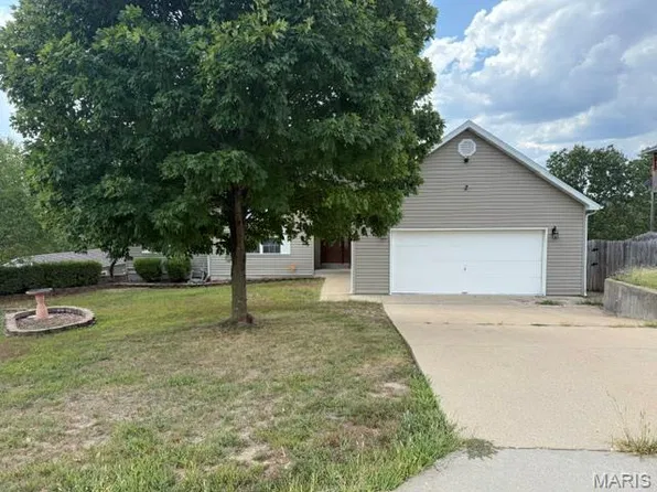 20274 Hyatt Ln, Saint Robert, MO 65584