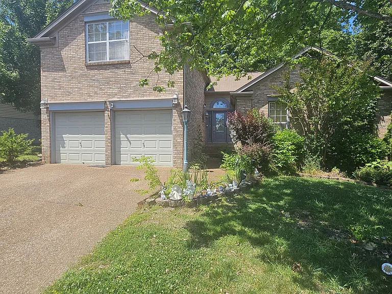 529 Forest Pointe Pl — Photo 3