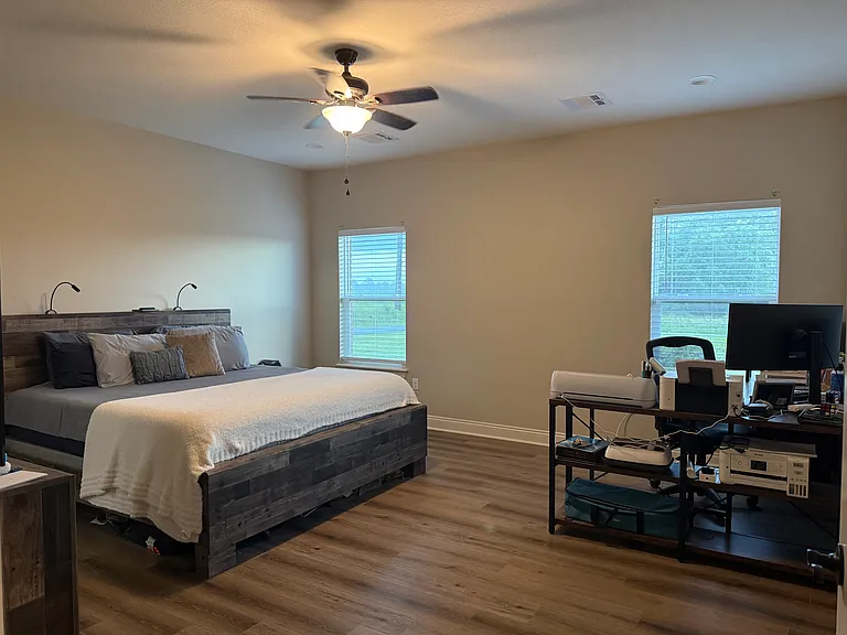 107 Liberty Dr — Photo 11
