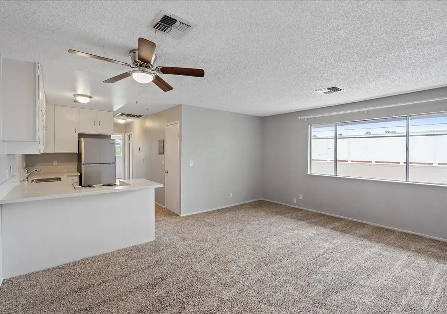 1417 Elizabeth Avenue #4, Las Vegas, NV 89119 — Photo 2