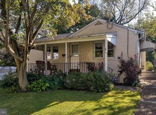 17 Cloverdale Ave, Upper Darby, PA 19082
