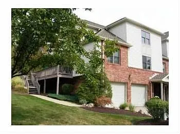 121 Fairway Cir photo 1