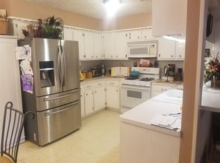 2307 Goodrich St, Pearland, TX 77581