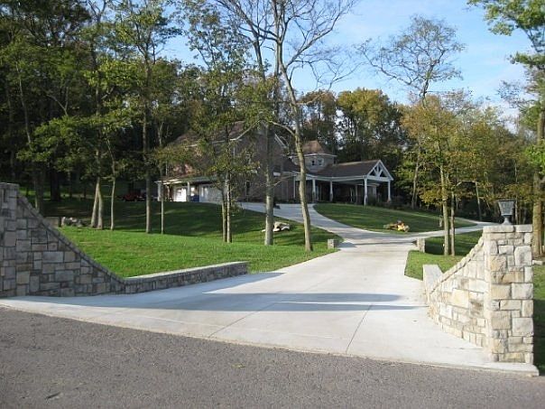 2nd image of 4425 Ivan Creek Dr