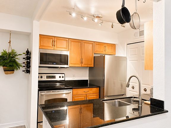 4th image of 3266 Haviland Ct APT 204