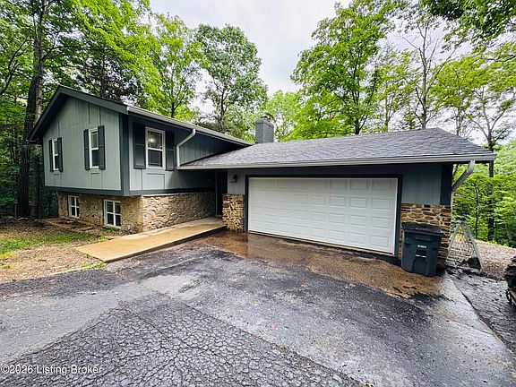 2nd image of 126 Short Leaf Ln