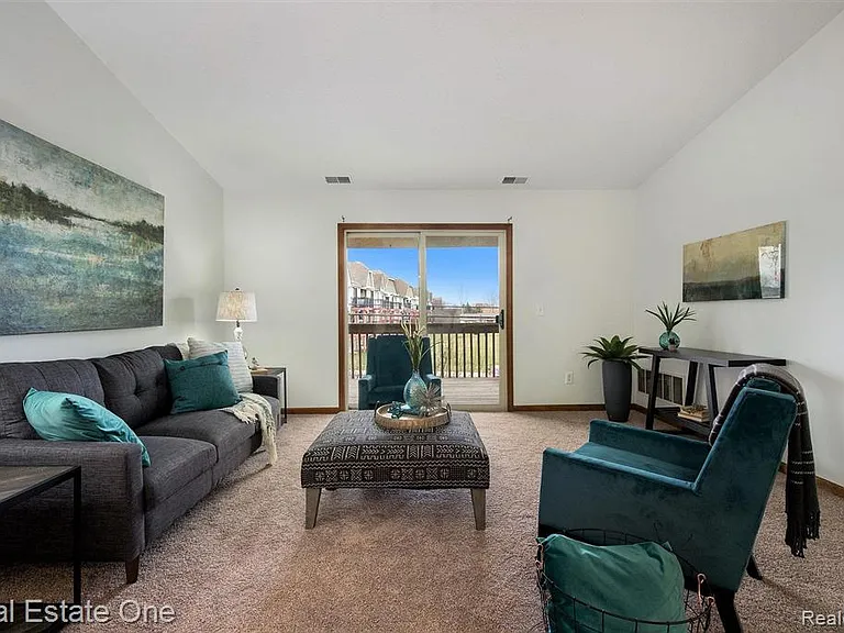 2658 Stadium View Dr #7 — Photo 2