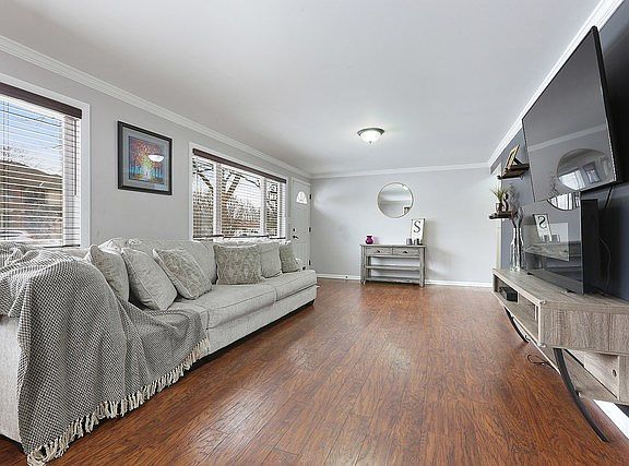4th image of 4917 W Oak Center Dr