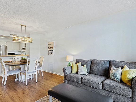 5th image of 212 2nd Ave. N #162