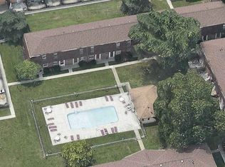 5708 Beechcroft Rd APT B, Columbus, OH 43229