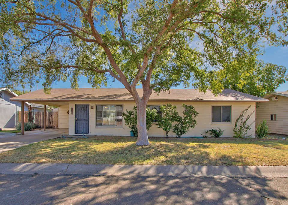 1st image of 119 E El Camino Dr