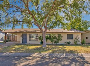 119 E El Camino Dr, Phoenix, AZ 85020