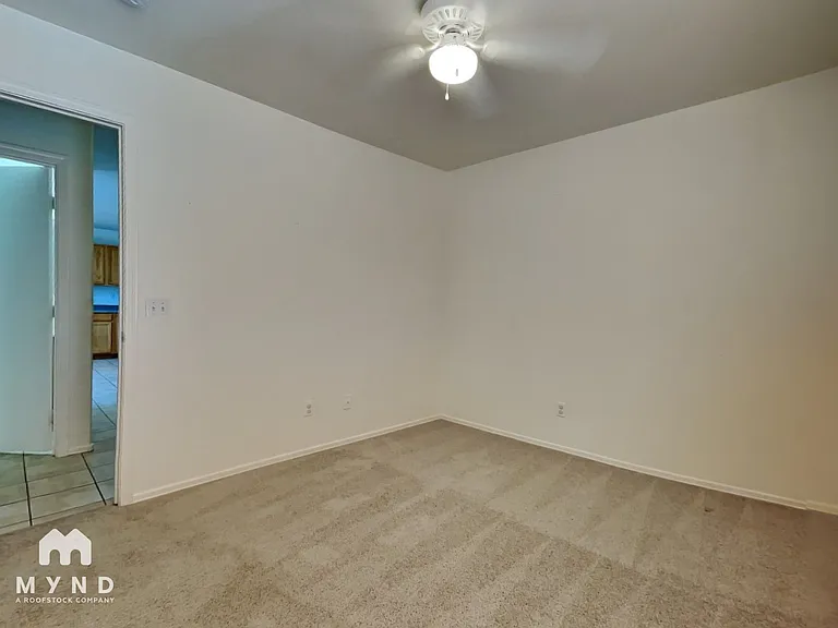 1886 E Cowboy Cove Trl — Photo 10