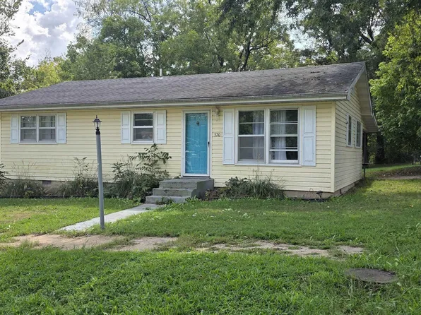 370 Bethel Ave, Mammoth Spring, AR 72554